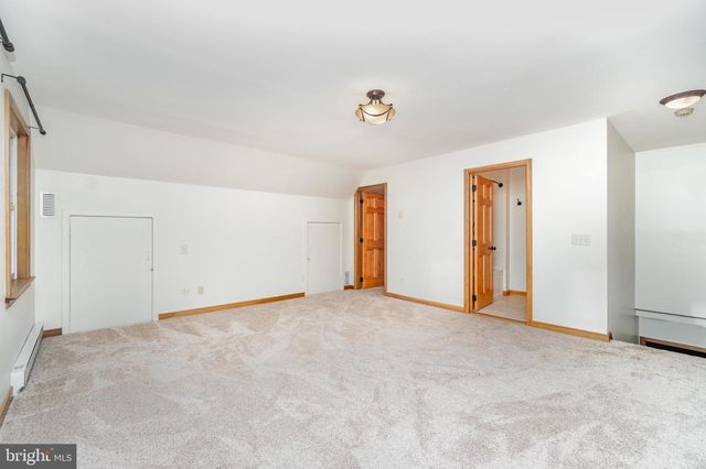 2091 STUMPSTOWN RD, Mechanicsburg, PA 17055