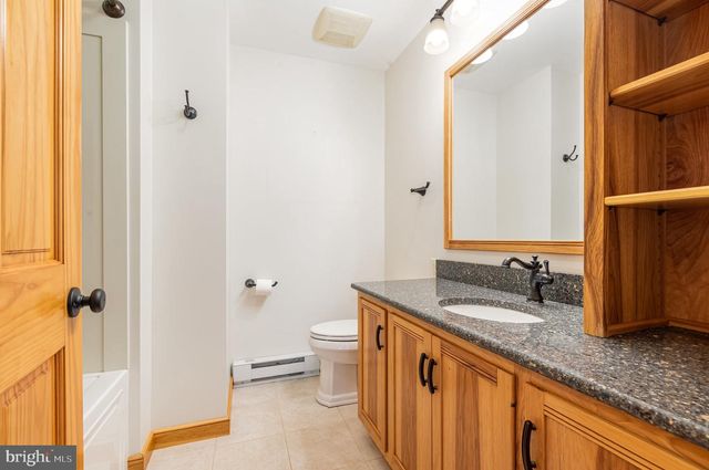 2091 STUMPSTOWN RD, Mechanicsburg, PA 17055