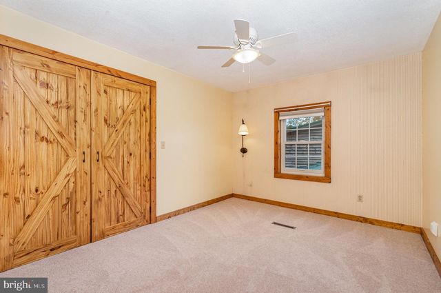 2091 STUMPSTOWN RD, Mechanicsburg, PA 17055