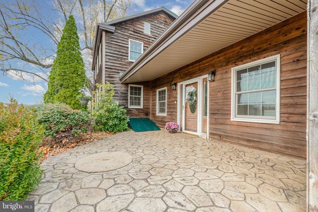 2091 STUMPSTOWN RD, Mechanicsburg, PA 17055