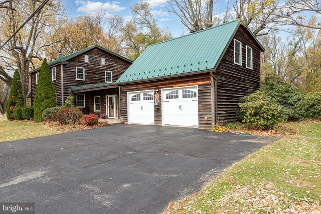 2091 STUMPSTOWN RD, Mechanicsburg, PA 17055