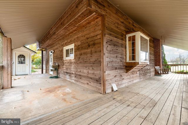 2091 STUMPSTOWN RD, Mechanicsburg, PA 17055