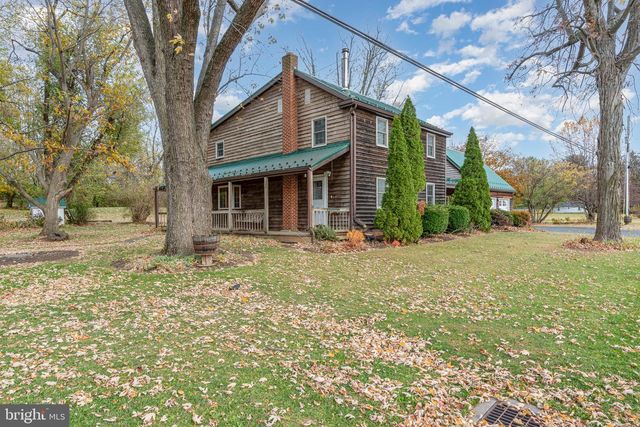 2091 STUMPSTOWN RD, Mechanicsburg, PA 17055