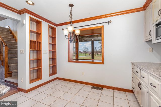 2091 STUMPSTOWN RD, Mechanicsburg, PA 17055