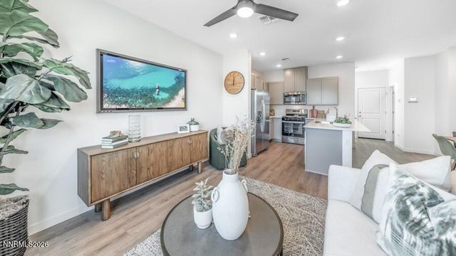 1040 Middle Gate Road, Carson City, NV 89701