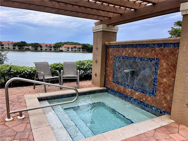 6920 Huntington Lakes CIR 103, Naples, FL 34119