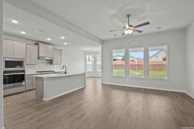 303 Canton Chase, Cibolo, TX 78108