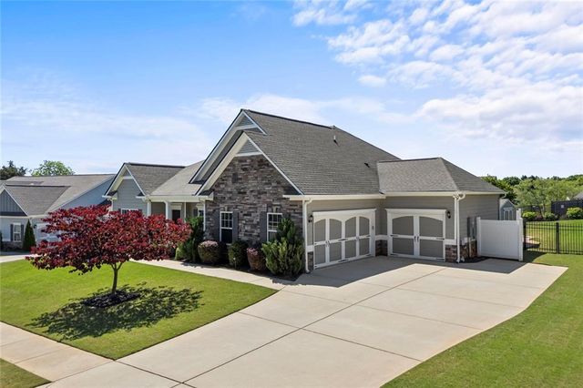 2216 Blackberry Court, Monroe, GA 30656
