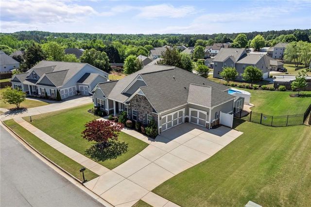 2216 Blackberry Court, Monroe, GA 30656