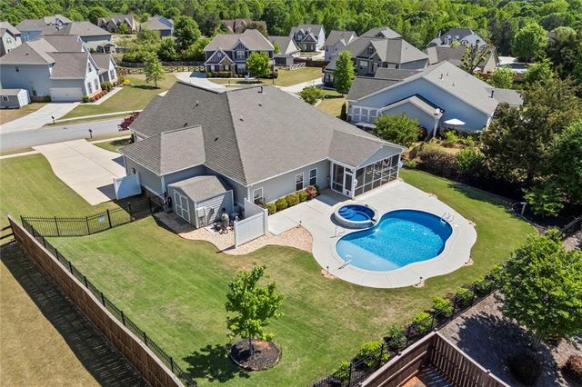 2216 Blackberry Court, Monroe, GA 30656