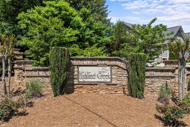 2216 Blackberry Court, Monroe, GA 30656