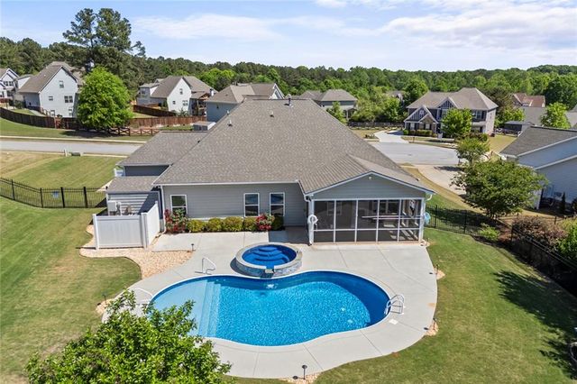 2216 Blackberry Court, Monroe, GA 30656