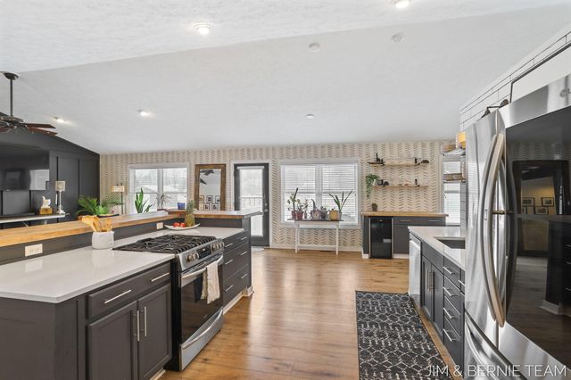 6005 River Ridge Drive, Saugatuck Twp, MI 49419