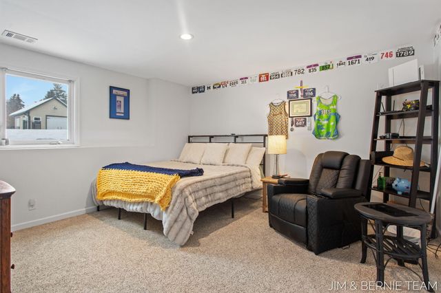 6005 River Ridge Drive, Saugatuck Twp, MI 49419