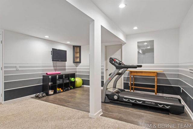 6005 River Ridge Drive, Saugatuck Twp, MI 49419