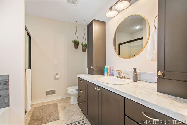 6005 River Ridge Drive, Saugatuck Twp, MI 49419