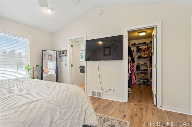 6005 River Ridge Drive, Saugatuck Twp, MI 49419