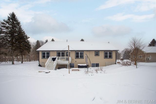 6005 River Ridge Drive, Saugatuck Twp, MI 49419