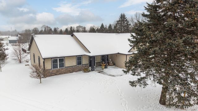 6005 River Ridge Drive, Saugatuck Twp, MI 49419