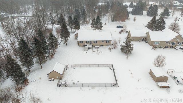 6005 River Ridge Drive, Saugatuck Twp, MI 49419