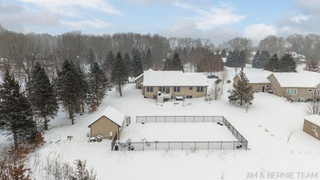 6005 River Ridge Drive, Saugatuck Twp, MI 49419