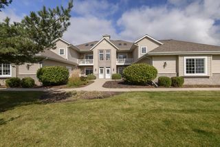 1617 Grey Fox TRAIL #C, Mukwonago, WI 53149