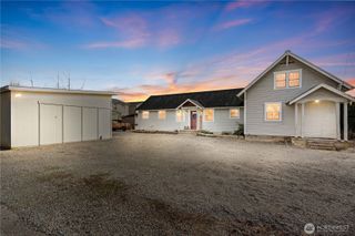 2710 16th Avenue NW, Puyallup, WA 98371