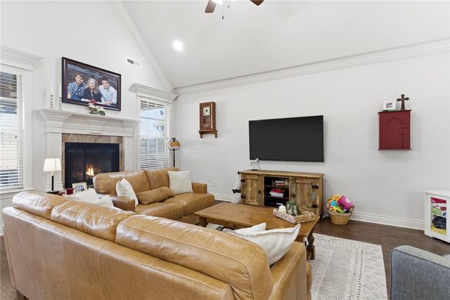 4123 Willowbend Drive, Rogers, AR 72758