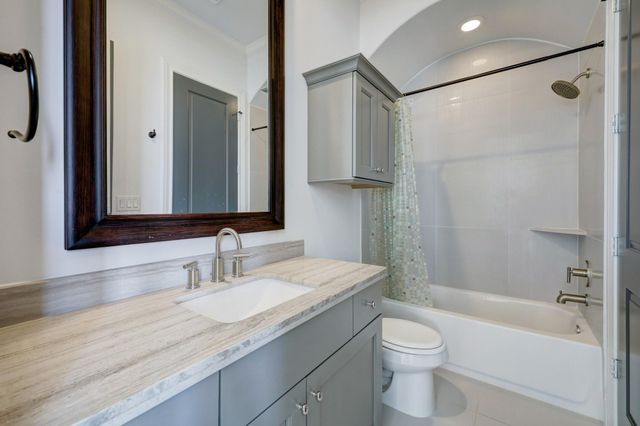 1116 Mosaico Lane, Houston, TX 77055
