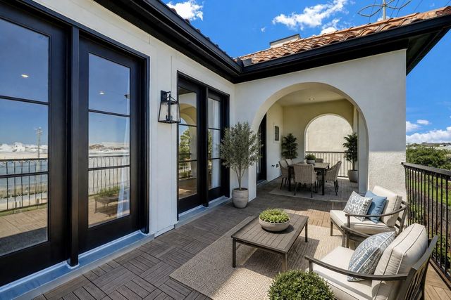 1116 Mosaico Lane, Houston, TX 77055