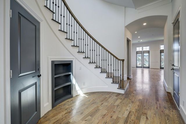 1116 Mosaico Lane, Houston, TX 77055