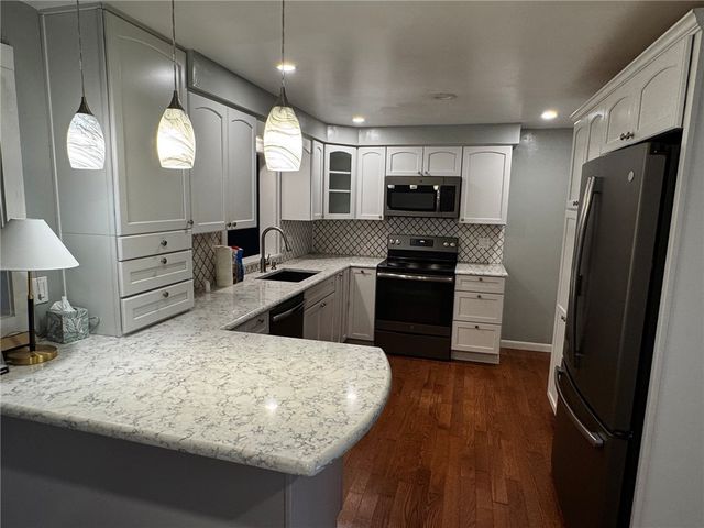 4 Capri Drive, Gates, NY 14624