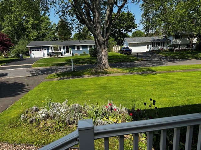 4 Capri Drive, Gates, NY 14624