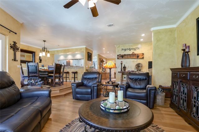 107 Lachite 6, Horseshoe Bay, TX 78657