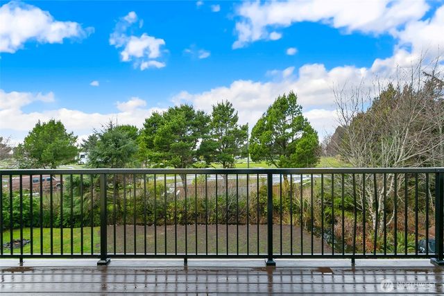 4 Drake Lane, Pacific Beach, WA 98571