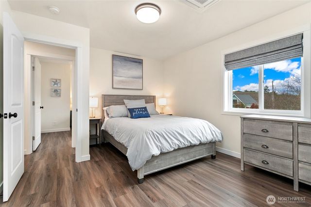 4 Drake Lane, Pacific Beach, WA 98571