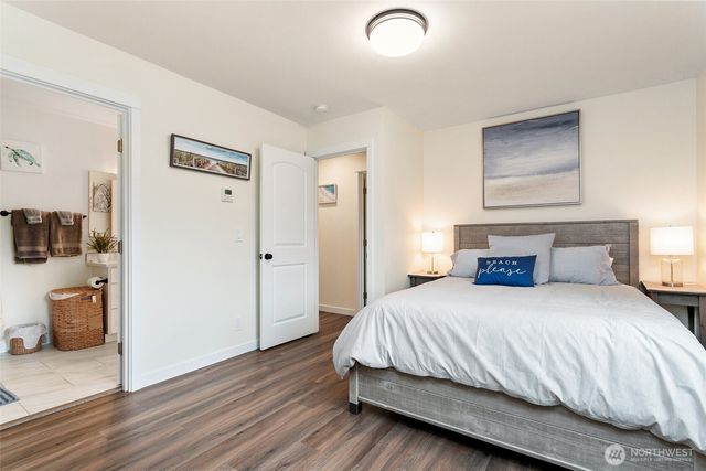 4 Drake Lane, Pacific Beach, WA 98571