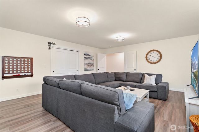 4 Drake Lane, Pacific Beach, WA 98571