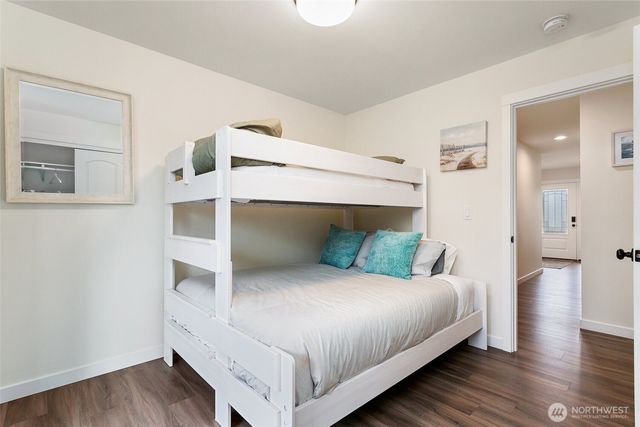 4 Drake Lane, Pacific Beach, WA 98571