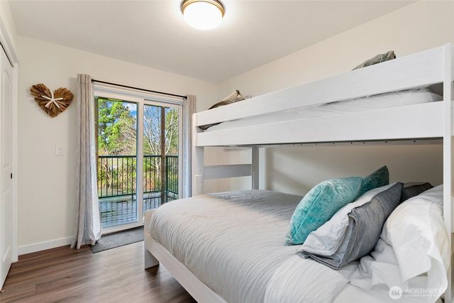 4 Drake Lane, Pacific Beach, WA 98571