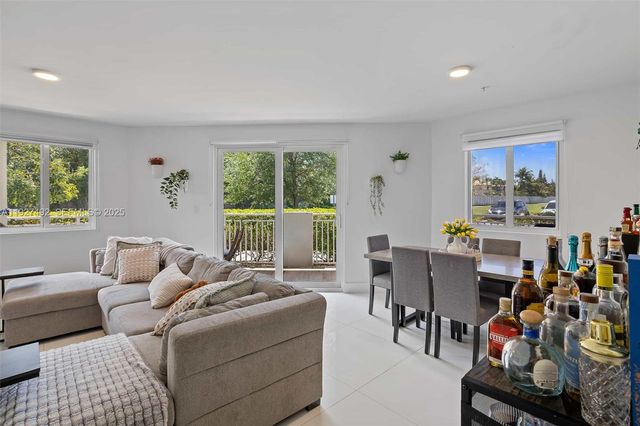 10950 NW 82nd St 109, Doral, FL 33178