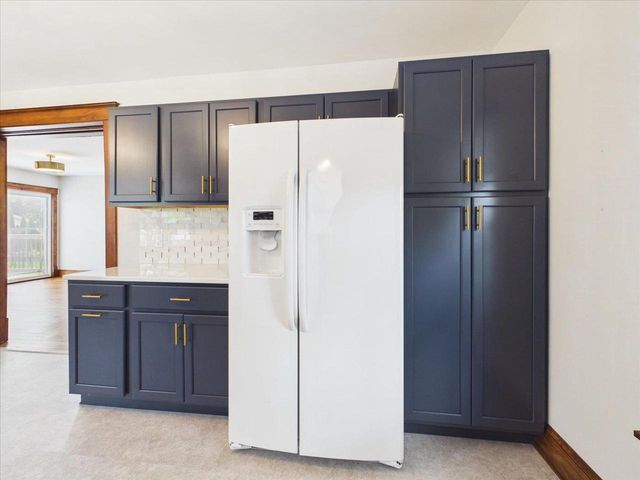 450 2nd Street, Randolph, WI 53956