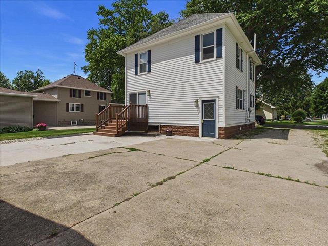 450 2nd Street, Randolph, WI 53956