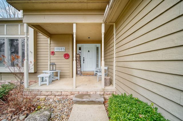 11085 Village Lane, Clinton, MI 49236
