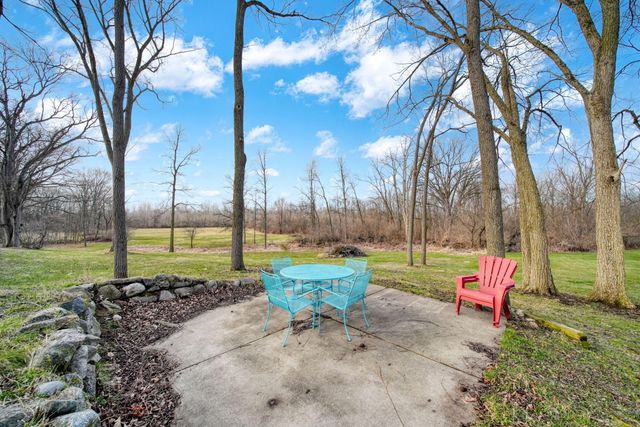 11085 Village Lane, Clinton, MI 49236