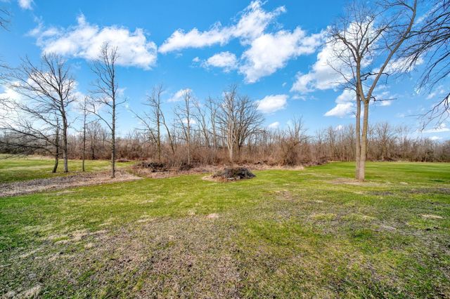 11085 Village Lane, Clinton, MI 49236