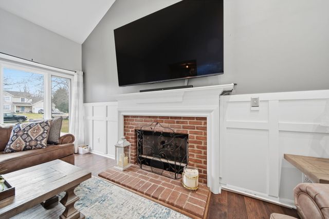 11085 Village Lane, Clinton, MI 49236
