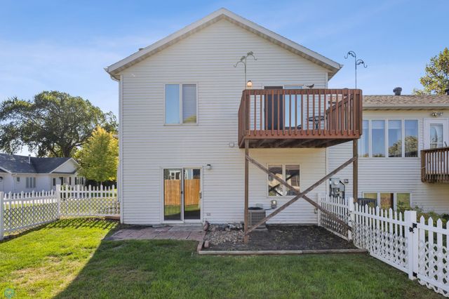 670 13th Avenue E, Fargo, ND 58078