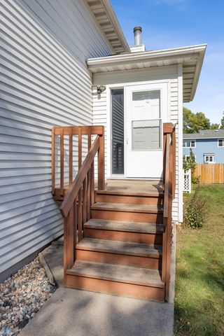 670 13th Avenue E, Fargo, ND 58078