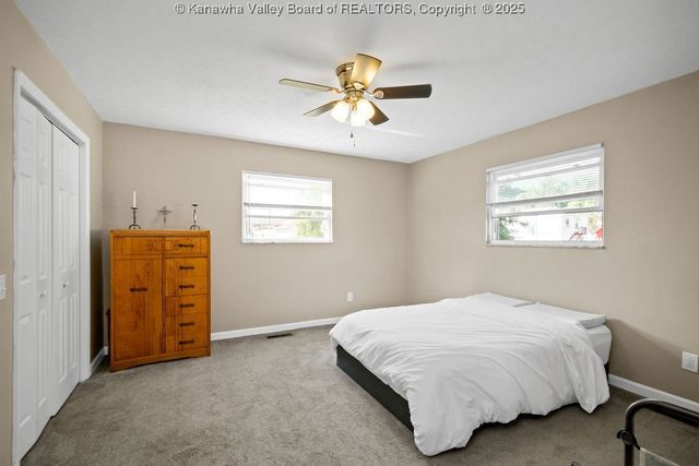 113 Kentucky Avenue, St Albans, WV 25177